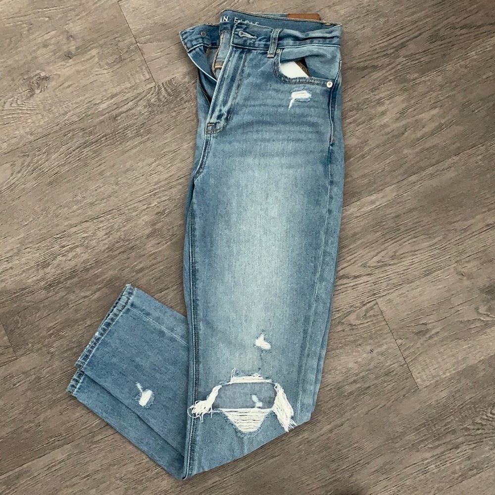 American Eagle mom jeans